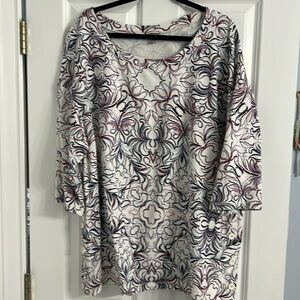 T Talbots active 3 quarter sleeve